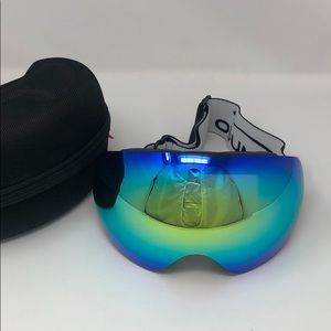New Snowboarding Ski Snow Goggles Gold Anti-Fog UV